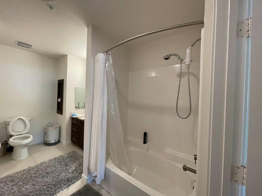 Luxurious Apartment Bardeen New Port Beach 1 Bedroom Irvine Exterior foto
